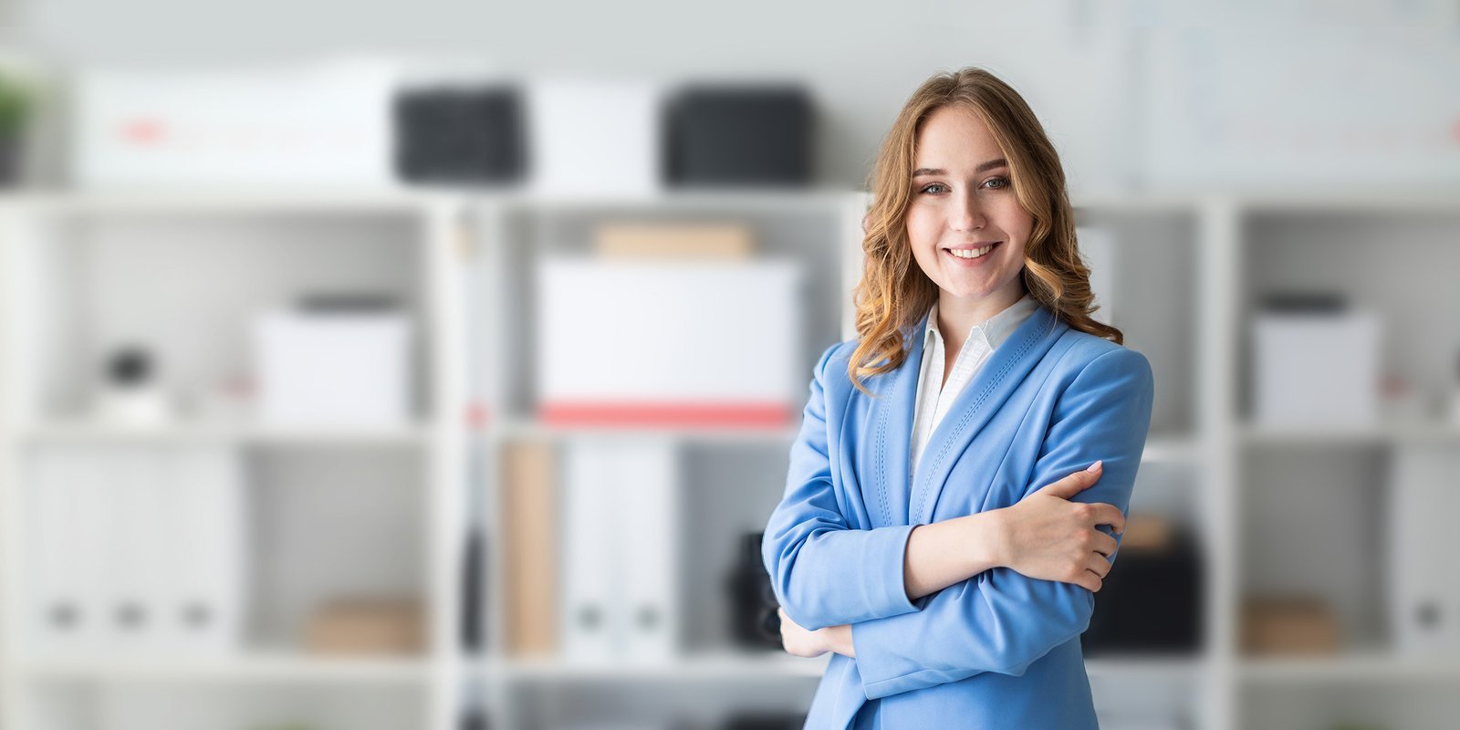 Equipo de consultores de CEFEM trabajando en la estructuración de una empresa en Ciudad de México